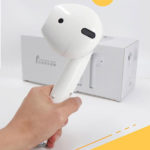 רמקול בלוטוס עוצמתי בצורת אוזניות AirPods ענקיות