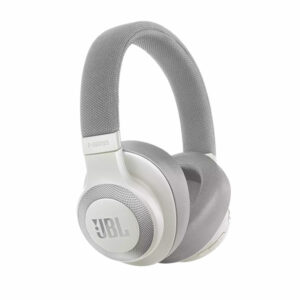 אוזניות JBL E65BTNC קשת אלחוטיות עם בס עוצמתי וסינון רעשים לבן