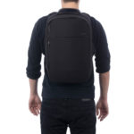 תיק גב למחשב נייד 16 אינץ עם 3 תאים Incase City Compact Cordura שחור