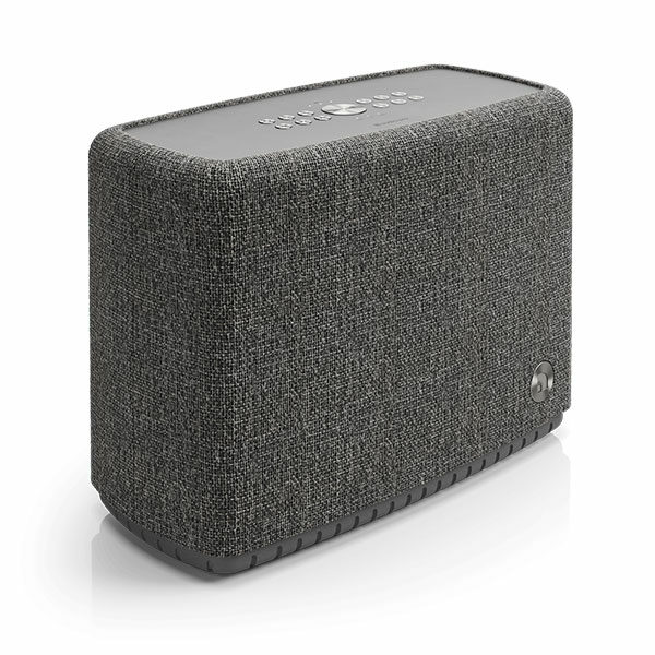 רמקול נייד Audio Pro Addon A15 שחור עם מבנה קומפקטי וסאונד עוצמתי