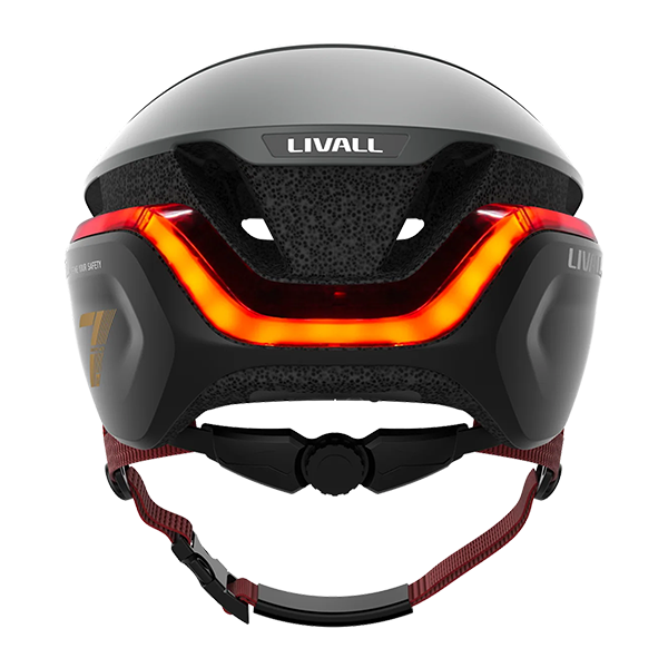קסדה חכמה Livall EVO21 עם תאורת לילה וטכנולוגיית SOS