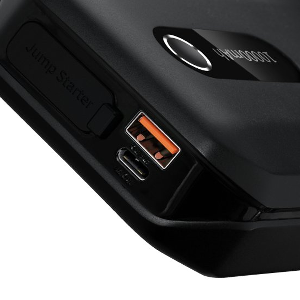 בוסטר התנעה לרכב עם סוללת גיבוי בעוצמת 10,000mAh + פנס LED מבית Baseus