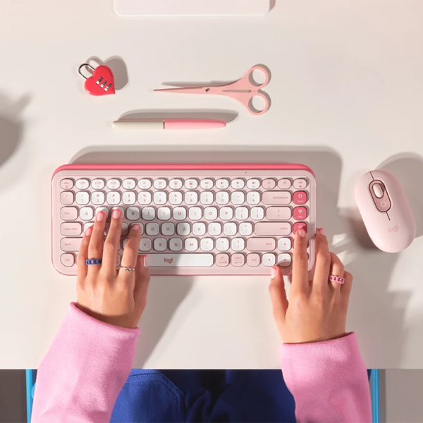 סט מקלדת ועכבר אלחוטיים Logitech POP ICON Combo לילך | עיצוב מיוחד, שקט ומותאם אישית