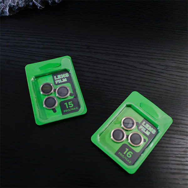 מגן מצלמה לאייפון 16 כסוף עמיד וקשיח | Camera Lens Protector
