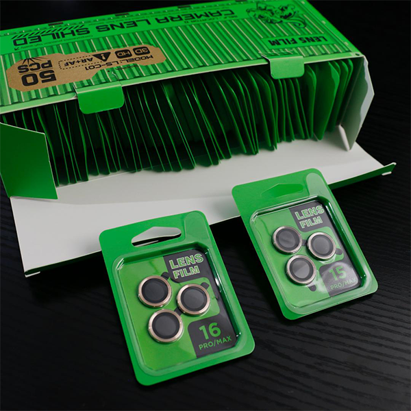 מגן מצלמה לאייפון 16 פרו מקס שחור עמיד וקשיח | Camera Lens Protector